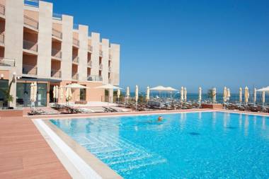 Real Marina Hotel & Spa