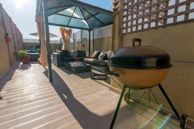 Charming town house just 500m from the marina and its well known typical market