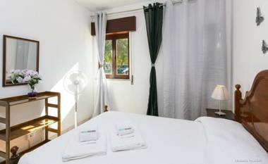 I - Apartment 2 in St. Johns Countryside Getaway