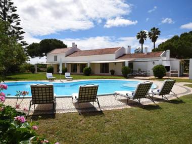 Beautiful Holiday Home in Odiáxere with Private Pool