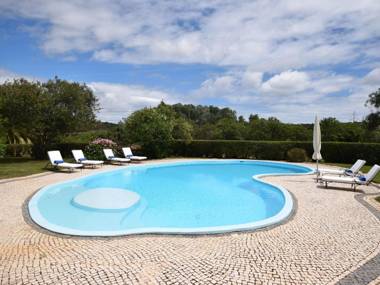 Beautiful Holiday Home in Odiáxere with Private Pool