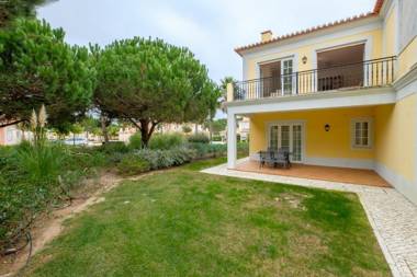 D. Sebastião Townhouse