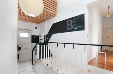 Nazaré Hostel - Rooms & Dorms