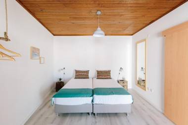 Zulla Nazaré`s Surf Village