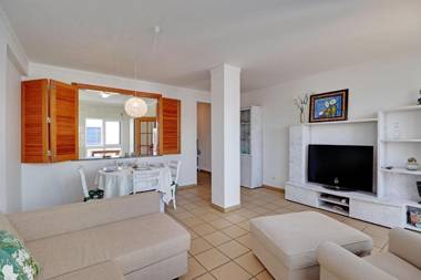 Monte Gordo Downtown by Homing