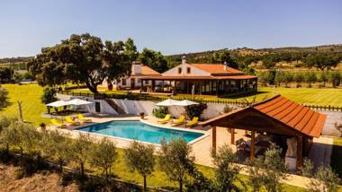 MONTE DA RAPOSINHA Enoturismo Montargil