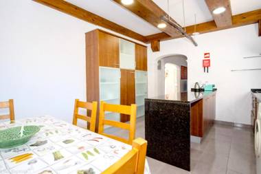 2 bedrooms house with shared pool enclosed garden and wifi at Monchique