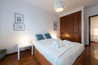 LovelyStay - Charm Beach Apartment by metro station