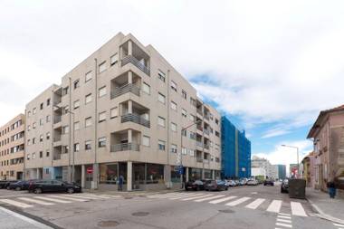 LovelyStay - Charm Beach Apartment by metro station