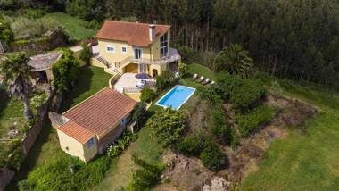 Villa Safarujo by AcasaDasCasas