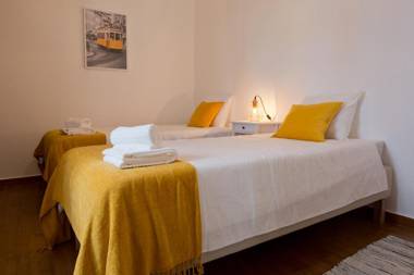 White House by AcasaDasCasas