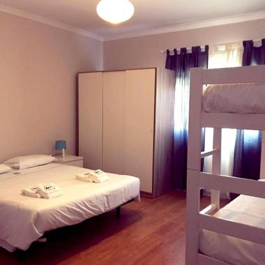 4 bedrooms house with shared pool enclosed garden and wifi at Atalaia 3 km away from the beach