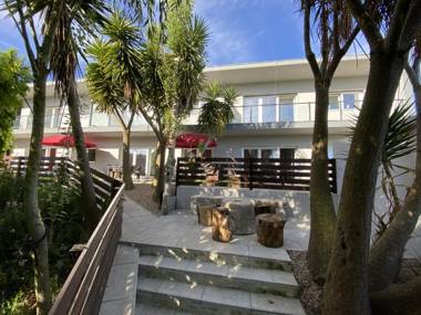 Da Silva Surf Lodge One