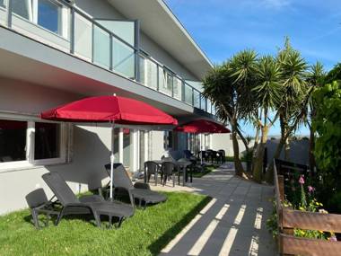 Da Silva Surf Lodge Three