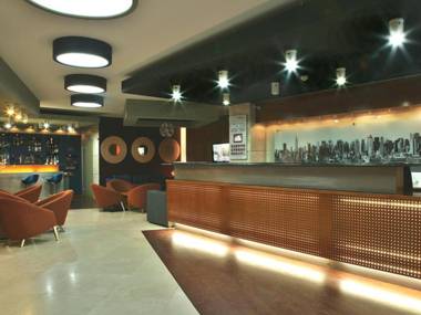 America Diamonds Hotel & Sushi Bar