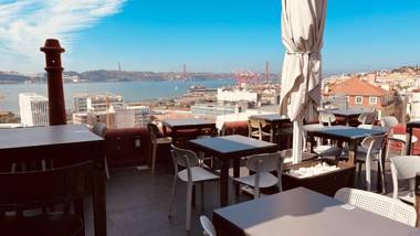 Monte Belvedere Hotel by Shiadu