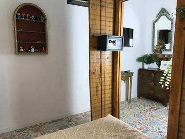 Alfama Patio Apartments