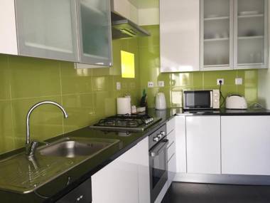 MODERN Conde Barão - SSs Apartments