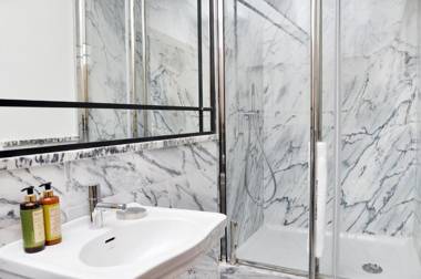 Browns Boutique Hotel