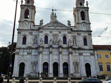 Discovery Apartment Estrela