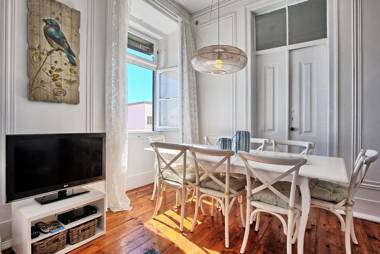 Localtraveling ALFAMA River View - Family Apartments