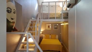 Studios with Mezzanine Rua da Moeda