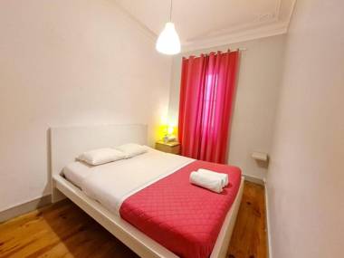 Shangri-La Hostel Anjos