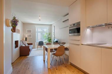 Chiado Square Apartments | Lisbon Best Apartments