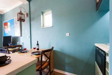 ALTIDO Trendy studio with views to the Castle in Graca