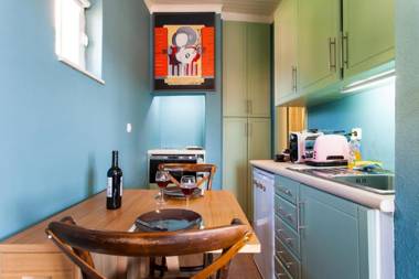 ALTIDO Trendy studio with views to the Castle in Graca