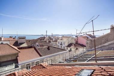 LovelyStay - Cais Apartment River View