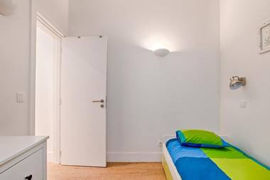 BmyGuest - Alfama Terrace Apartment