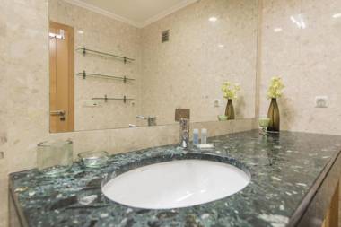 LovelyStay - Modern apartment in Anjos