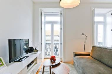 BmyGuest - Arroios Cosy Apartment