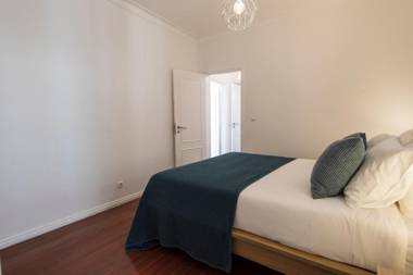 LovelyStay - Bica Patio Duplex