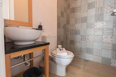 LovelyStay - Bica Patio Duplex