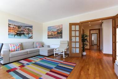 Bellevue Apartment by Homing