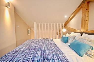 Akicity Amoreiras Jade