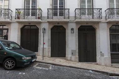 LovelyStay - 3 Bedroom Downtown Wonderwall