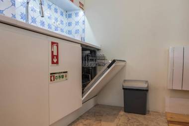 LovelyStay - Cozy Duplex Home in Alfama