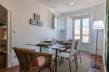 LovelyStay - Bairro Alto Terrace Wonder