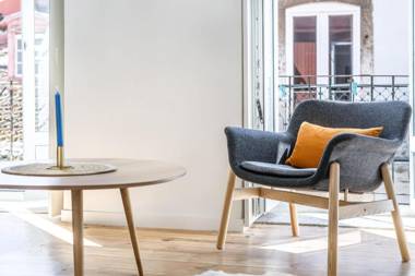 GuestReady - Minimalist Downtown Apartment with Balcony