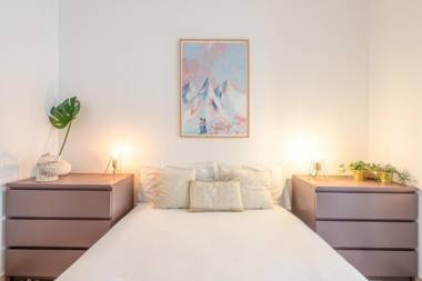 GuestReady - Cozy Estefânia Apartment - An Artists corner!