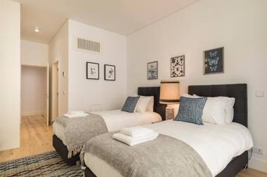 LovelyStay - Hidden Oasis with Terrace - River View