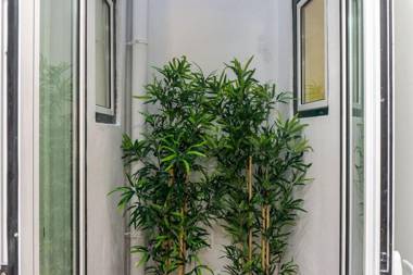 LovelyStay - Traditional Alfama View