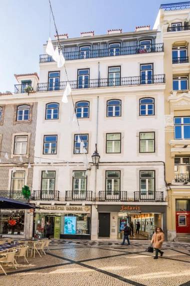 Nomad's Augusta Collection