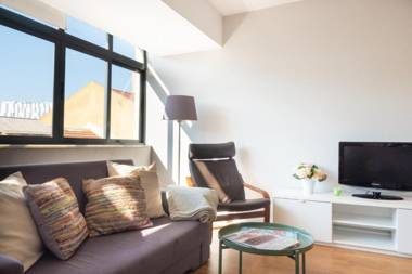 Bright american style in the city center 76 by Lisbonne Collection