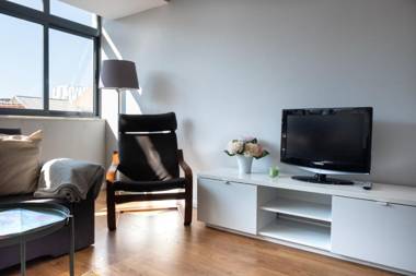 Bright american style in the city center 76 by Lisbonne Collection