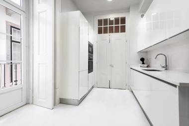 GuestReady - Mod-Luxe 2BR apt near Cais das Colunas