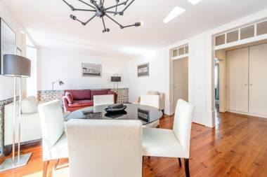 GuestReady - Modern 2BR Baixa Apt for up to 5 Guests!